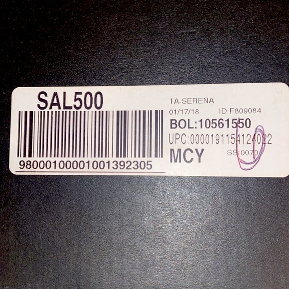 Tahari Serena Bootie size 8.5M - Picture 13 of 14